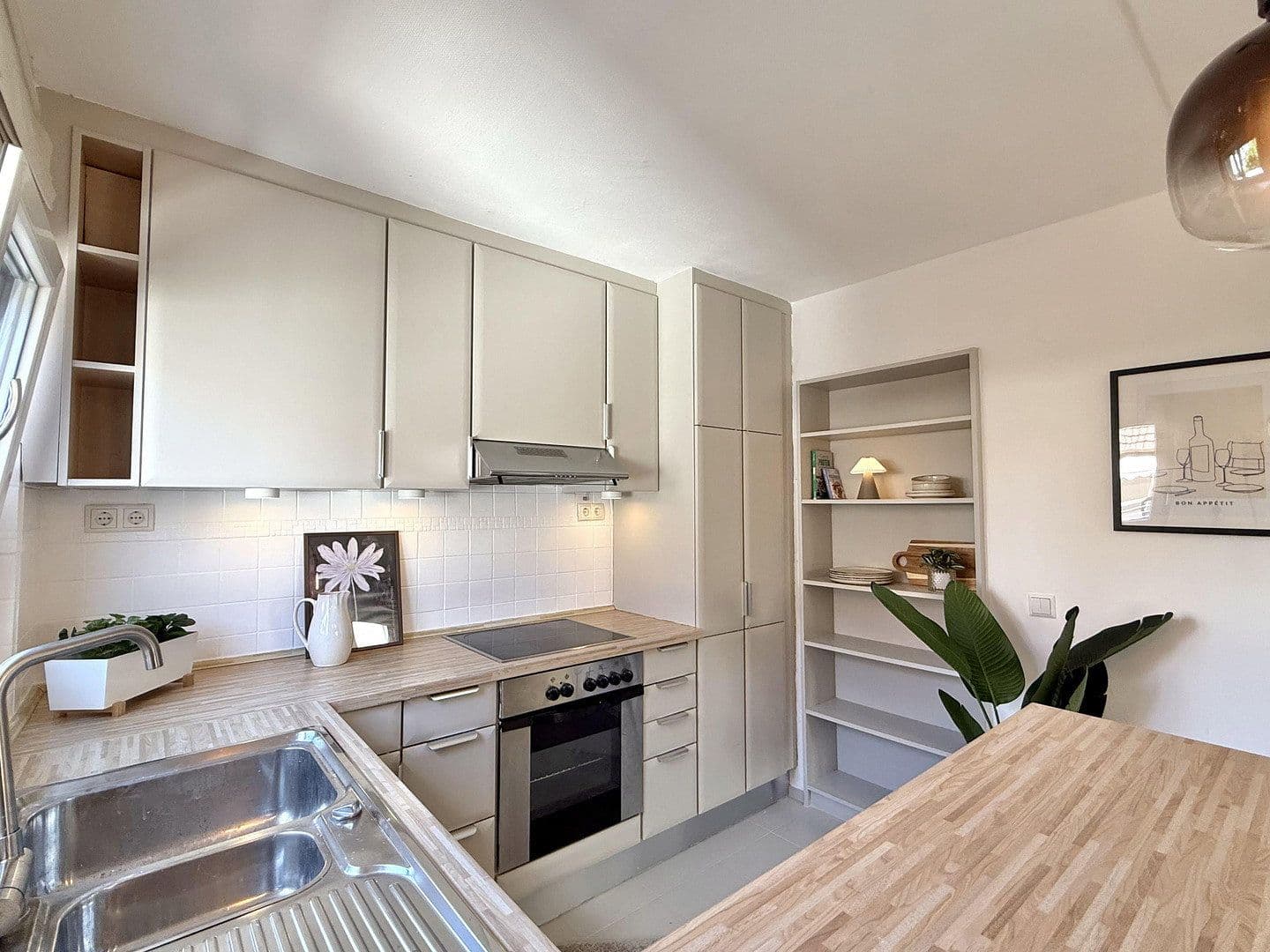 Prodej domu 161 m², pozemek 340 m², Lenauweg 18, Bondorf, Bádensko-Württembersko Prodej domu 161 m², pozemek 340 m², Lenauweg 18, Bondorf, Bádensko-Württembersko