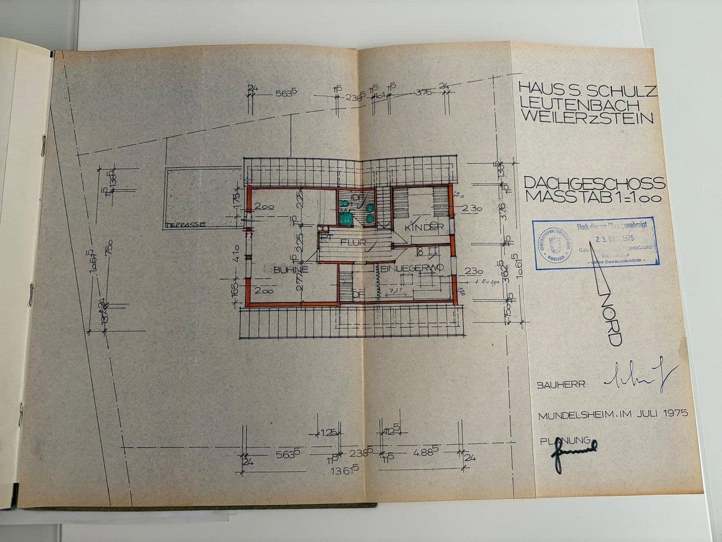 Prodej domu 242 m², pozemek 551 m², Im Seidenbåumle 4, Leutenbach, Bádensko-Württembersko Prodej domu 242 m², pozemek 551 m², Im Seidenbåumle 4, Leutenbach, Bádensko-Württembersko