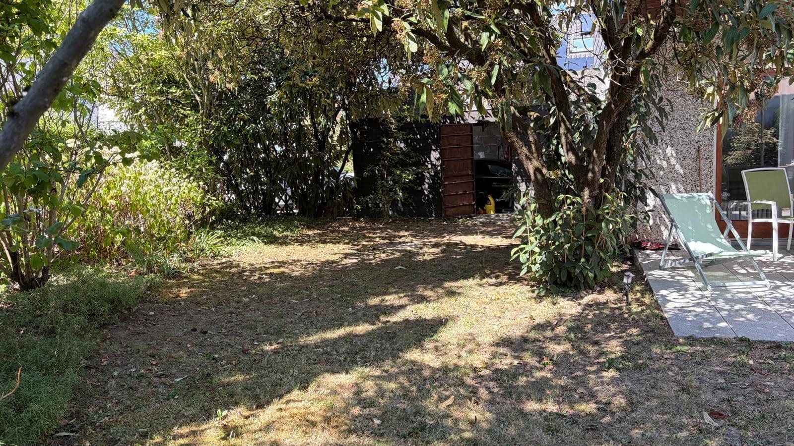 Prodej domu 242 m², pozemek 551 m², Im Seidenbåumle 4, Leutenbach, Bádensko-Württembersko Prodej domu 242 m², pozemek 551 m², Im Seidenbåumle 4, Leutenbach, Bádensko-Württembersko