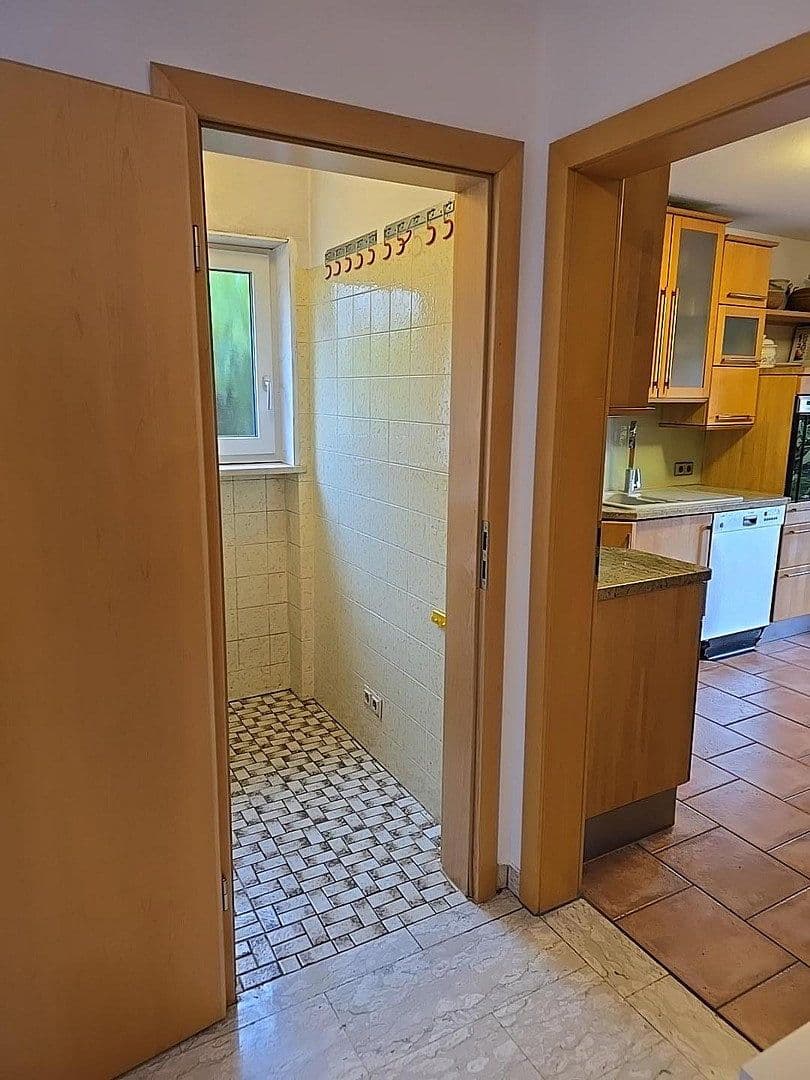Prodej domu 162 m², pozemek 745 m², Prien am Chiemsee, Bavorsko Prodej domu 162 m², pozemek 745 m², Prien am Chiemsee, Bavorsko