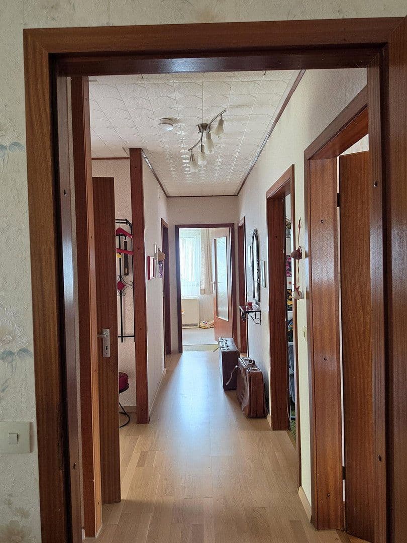Prodej domu 140 m², pozemek 1.000 m², Dr.-Hermann-Bizer-Str. 22, Albstadt, Bádensko-Württembersko Prodej domu 140 m², pozemek 1.000 m², Dr.-Hermann-Bizer-Str. 22, Albstadt, Bádensko-Württembersko