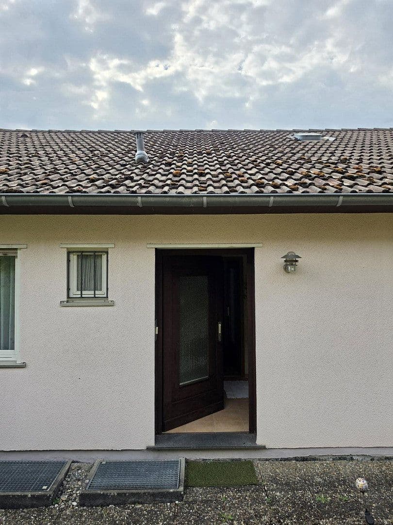Prodej domu 140 m², pozemek 1.000 m², Dr.-Hermann-Bizer-Str. 22, Albstadt, Bádensko-Württembersko Prodej domu 140 m², pozemek 1.000 m², Dr.-Hermann-Bizer-Str. 22, Albstadt, Bádensko-Württembersko