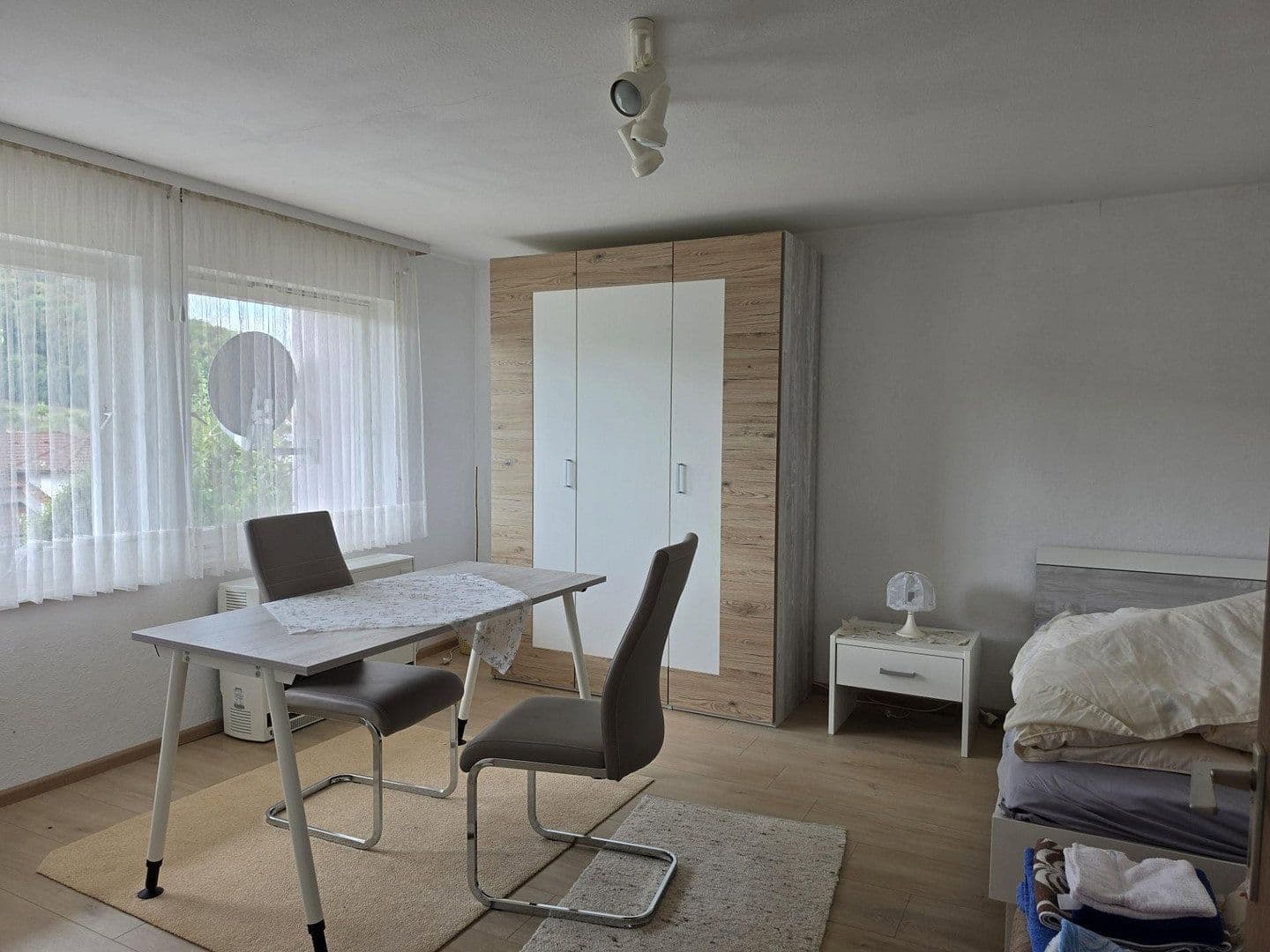 Prodej domu 140 m², pozemek 1.000 m², Dr.-Hermann-Bizer-Str. 22, Albstadt, Bádensko-Württembersko Prodej domu 140 m², pozemek 1.000 m², Dr.-Hermann-Bizer-Str. 22, Albstadt, Bádensko-Württembersko