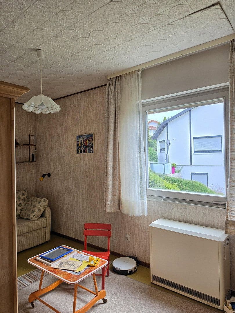 Prodej domu 140 m², pozemek 1.000 m², Dr.-Hermann-Bizer-Str. 22, Albstadt, Bádensko-Württembersko Prodej domu 140 m², pozemek 1.000 m², Dr.-Hermann-Bizer-Str. 22, Albstadt, Bádensko-Württembersko