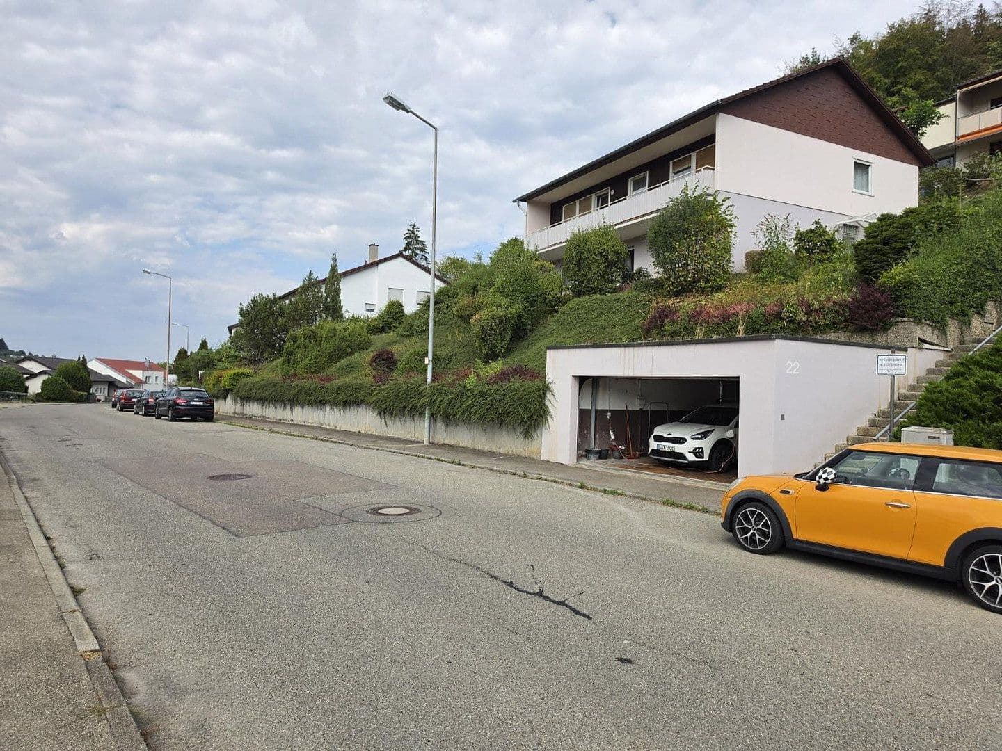 Prodej domu 140 m², pozemek 1.000 m², Dr.-Hermann-Bizer-Str. 22, Albstadt, Bádensko-Württembersko Prodej domu 140 m², pozemek 1.000 m², Dr.-Hermann-Bizer-Str. 22, Albstadt, Bádensko-Württembersko