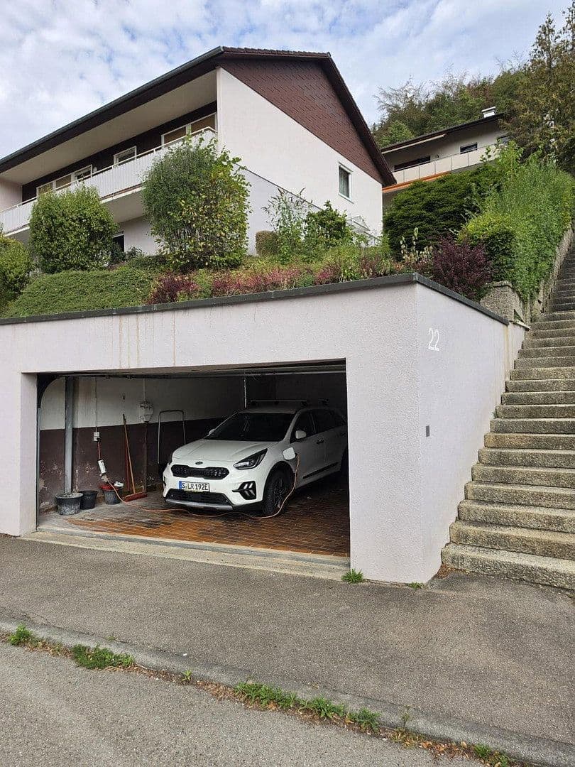 Prodej domu 140 m², pozemek 1.000 m², Dr.-Hermann-Bizer-Str. 22, Albstadt, Bádensko-Württembersko Prodej domu 140 m², pozemek 1.000 m², Dr.-Hermann-Bizer-Str. 22, Albstadt, Bádensko-Württembersko