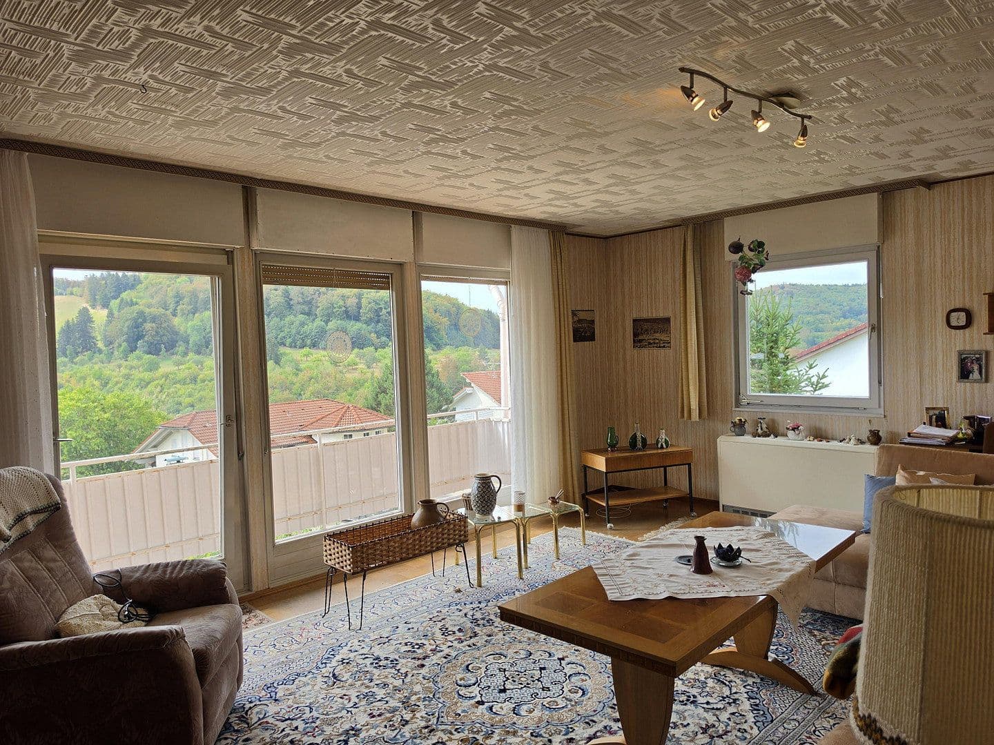 Prodej domu 140 m², pozemek 1.000 m², Dr.-Hermann-Bizer-Str. 22, Albstadt, Bádensko-Württembersko Prodej domu 140 m², pozemek 1.000 m², Dr.-Hermann-Bizer-Str. 22, Albstadt, Bádensko-Württembersko