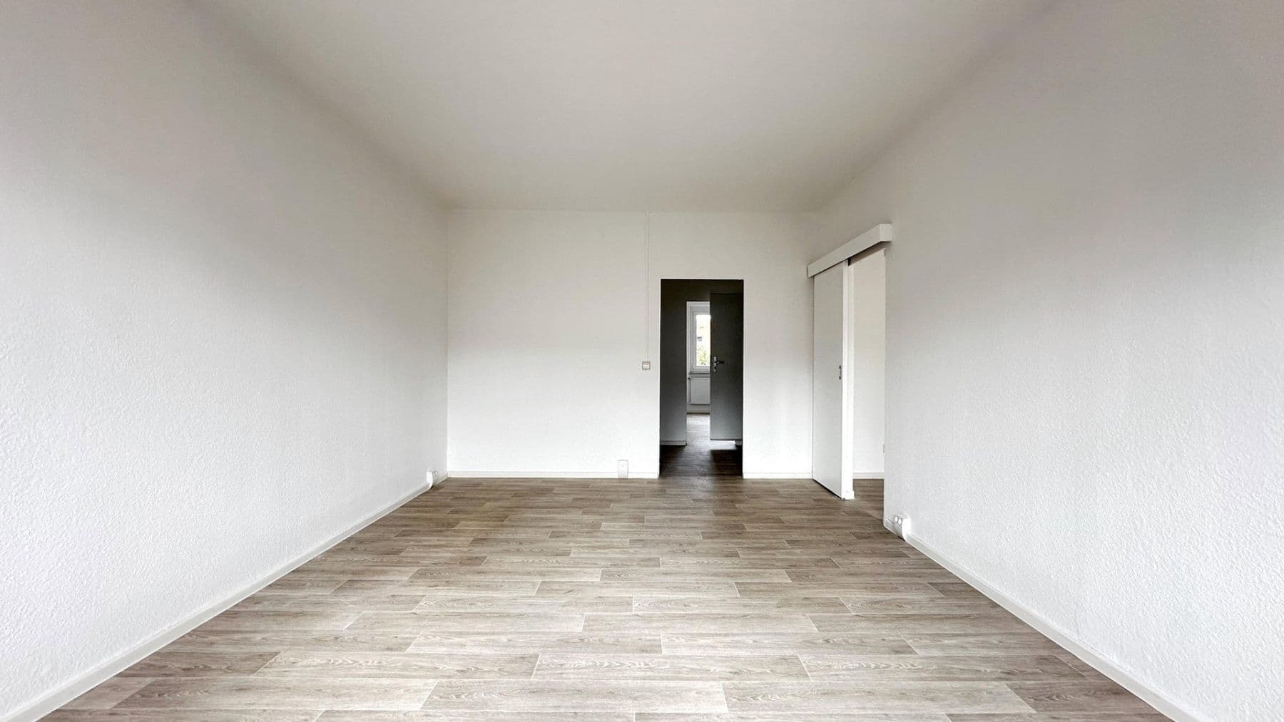 Pronájem bytu 3+1 68 m², Unterm Ettersberg 14, Weimar, Durynsko Pronájem bytu 3+1 68 m², Unterm Ettersberg 14, Weimar, Durynsko