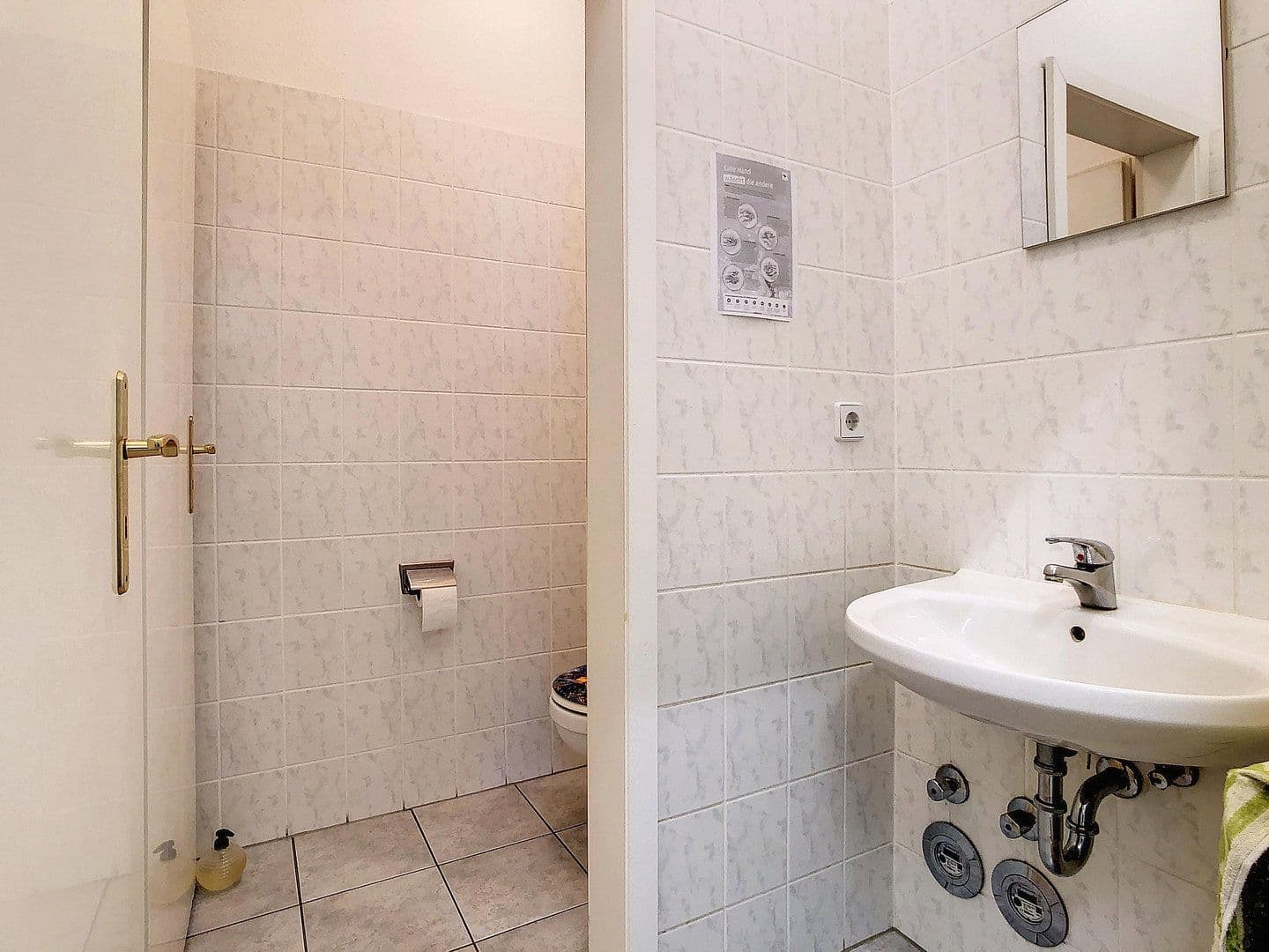 Prodej bytu 4+1 71 m², Rigaer Str. 12, Berlin, Berlín Prodej bytu 4+1 71 m², Rigaer Str. 12, Berlin, Berlín