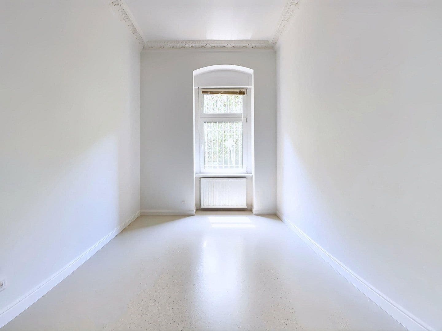 Prodej bytu 4+1 71 m², Rigaer Str. 12, Berlin, Berlín Prodej bytu 4+1 71 m², Rigaer Str. 12, Berlin, Berlín