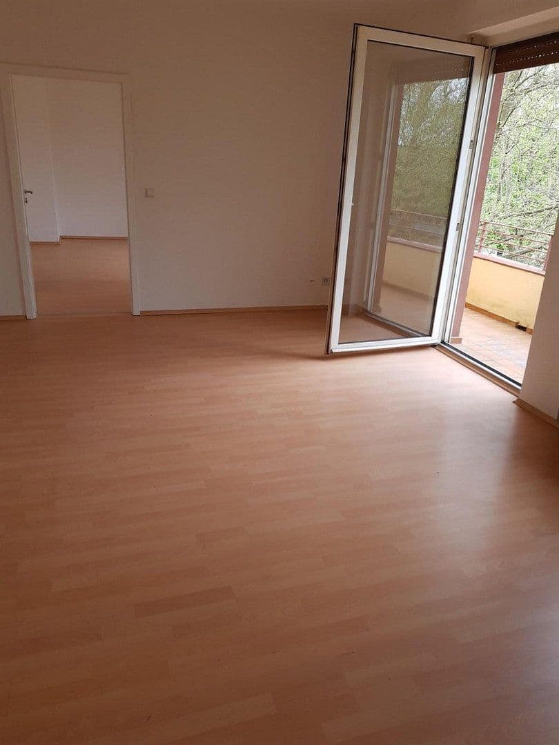 Pronájem bytu 2+1 67 m², Zweibrücken, Porýní-Falc Pronájem bytu 2+1 67 m², Zweibrücken, Porýní-Falc