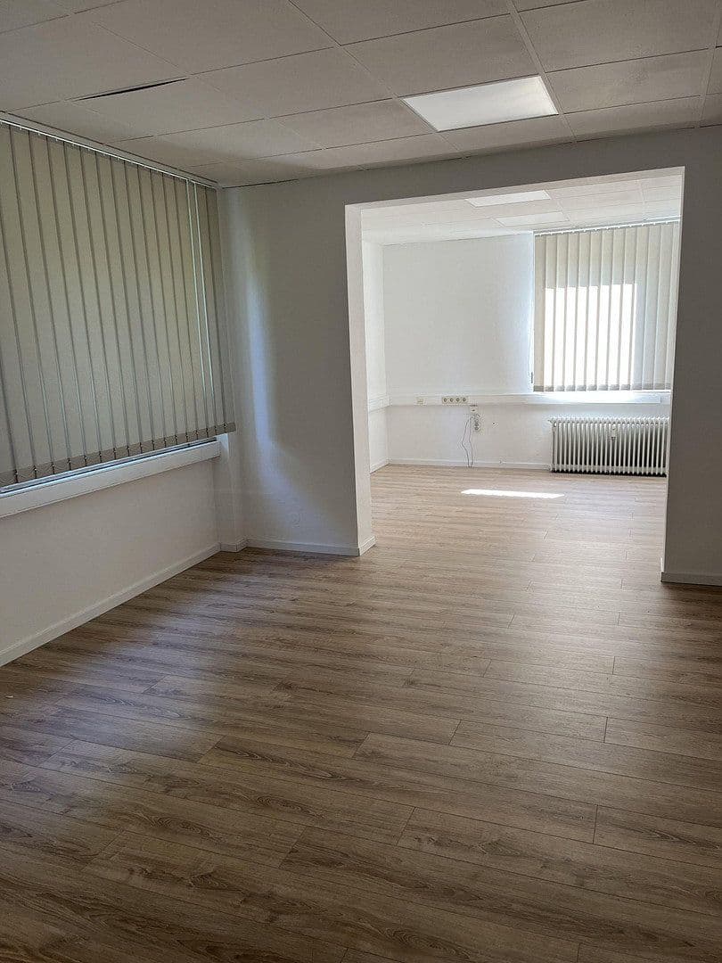Pronájem kanceláře 60 m², Hagen, Severní Porýní-Vestfálsko Pronájem kanceláře 60 m², Hagen, Severní Porýní-Vestfálsko