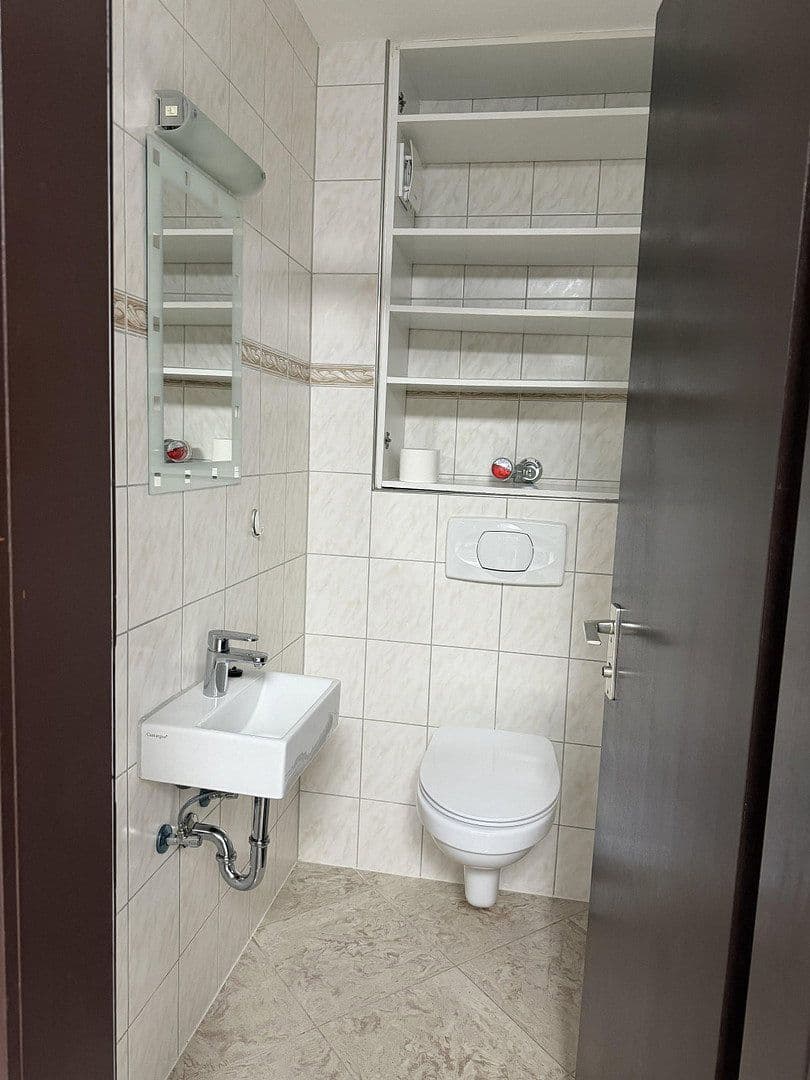 Pronájem bytu 4+kk 104 m², Sindelfingen, Bádensko-Württembersko Pronájem bytu 4+kk 104 m², Sindelfingen, Bádensko-Württembersko