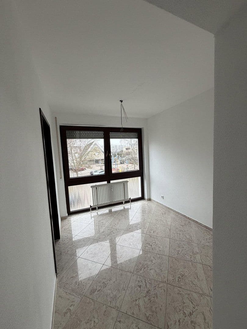 Pronájem bytu 4+kk 104 m², Sindelfingen, Bádensko-Württembersko Pronájem bytu 4+kk 104 m², Sindelfingen, Bádensko-Württembersko