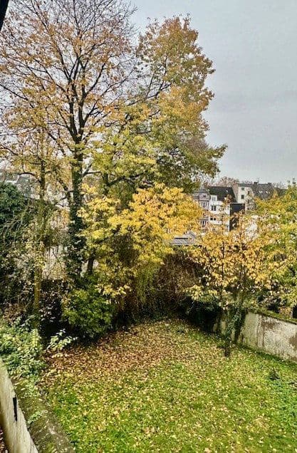 Pronájem bytu 1+1 44 m², Burghofstr. 54, Düsseldorf, Severní Porýní-Vestfálsko Pronájem bytu 1+1 44 m², Burghofstr. 54, Düsseldorf, Severní Porýní-Vestfálsko