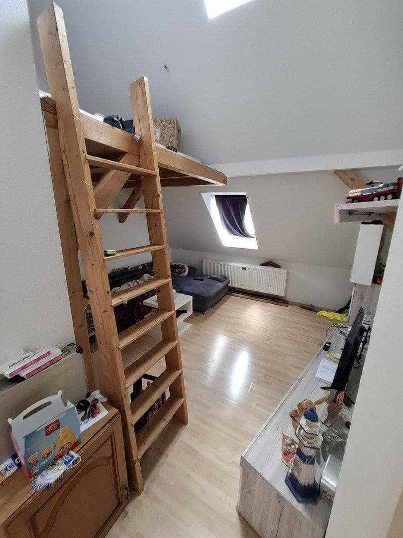 Pronájem bytu 2+1 35 m², Prüssingstraße 17, Jena, Durynsko Pronájem bytu 2+1 35 m², Prüssingstraße 17, Jena, Durynsko