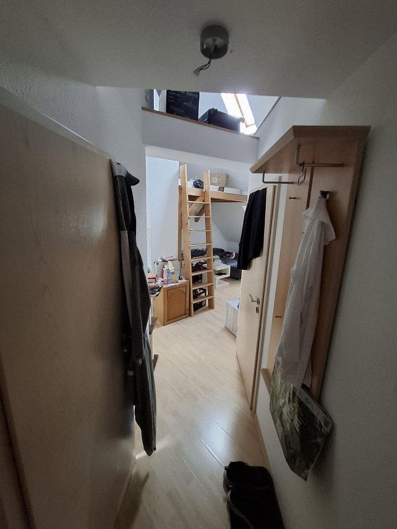 Pronájem bytu 2+1 35 m², Prüssingstraße 17, Jena, Durynsko Pronájem bytu 2+1 35 m², Prüssingstraße 17, Jena, Durynsko