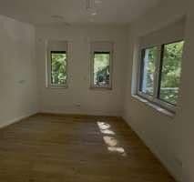 Pronájem bytu 4+1 143 m², Kanalstr. 1A, Berlin-Köpenick, Berlín Pronájem bytu 4+1 143 m², Kanalstr. 1A, Berlin-Köpenick, Berlín