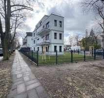 Pronájem bytu 4+1 143 m², Kanalstr. 1A, Berlin-Köpenick, Berlín Pronájem bytu 4+1 143 m², Kanalstr. 1A, Berlin-Köpenick, Berlín