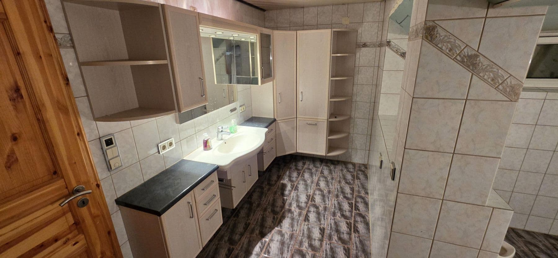 Prodej domu 170 m², pozemek 370 m², Ebern, Bavorsko Prodej domu 170 m², pozemek 370 m², Ebern, Bavorsko