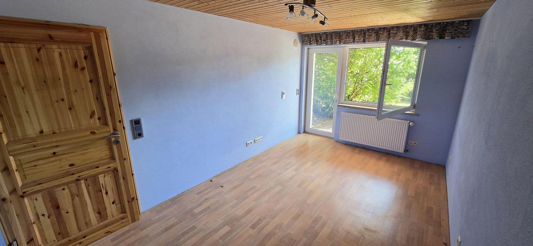 Prodej domu 170 m², pozemek 370 m², Ebern, Bavorsko Prodej domu 170 m², pozemek 370 m², Ebern, Bavorsko
