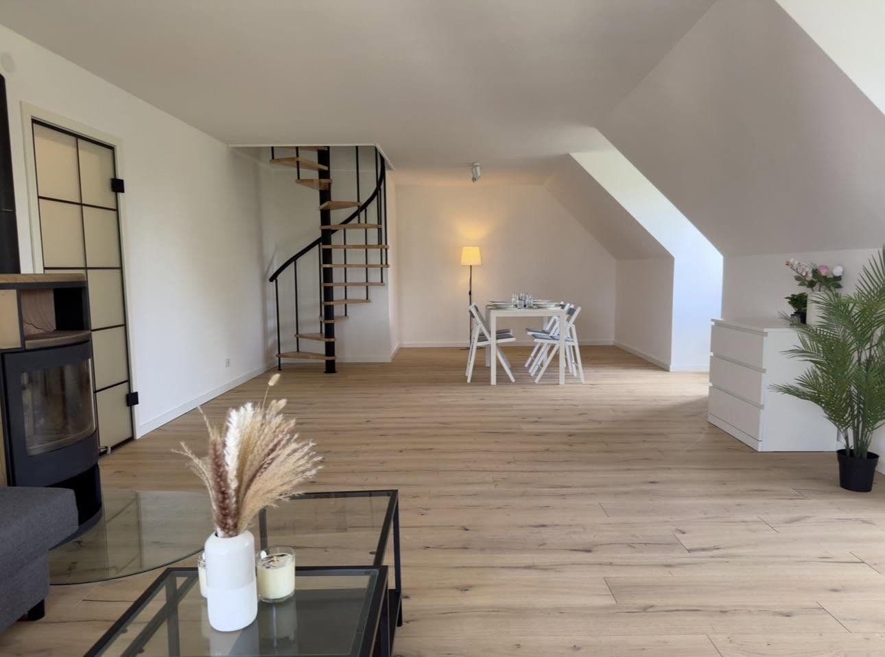 Prodej bytu 3+1 104 m², Tunnelstraße 15, Augsburg, Bavorsko Prodej bytu 3+1 104 m², Tunnelstraße 15, Augsburg, Bavorsko