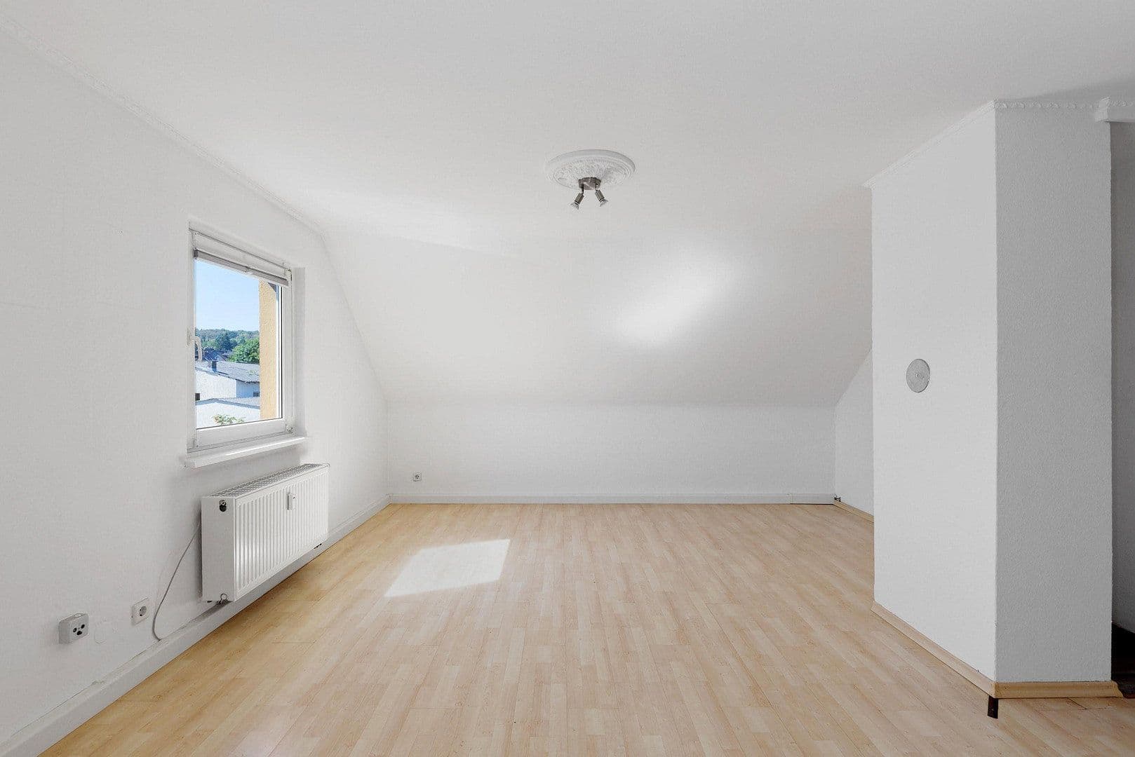 Pronájem bytu 2+1 52 m², Idstein, Hessen Pronájem bytu 2+1 52 m², Idstein, Hessen