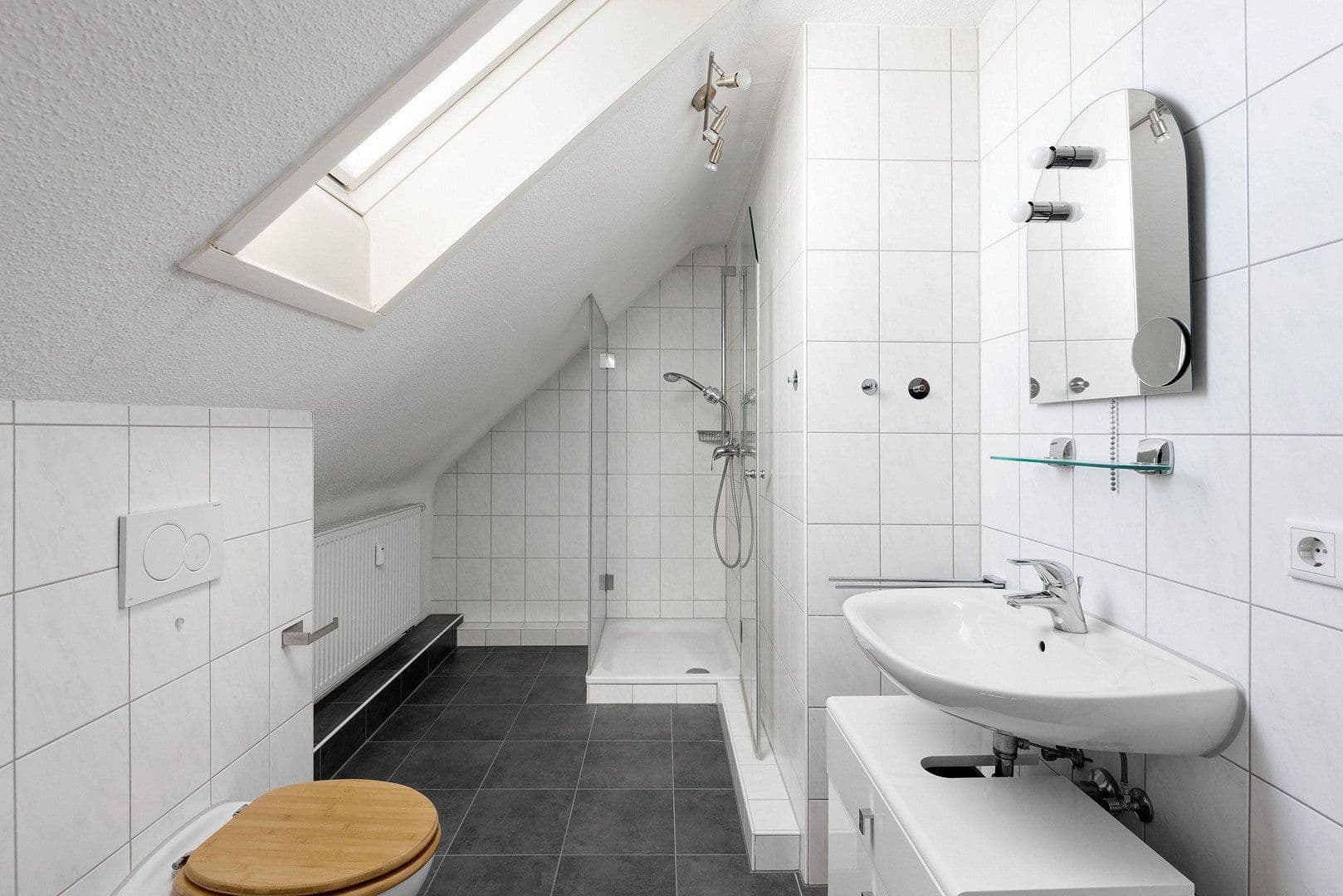 Pronájem bytu 2+1 52 m², Idstein, Hessen Pronájem bytu 2+1 52 m², Idstein, Hessen