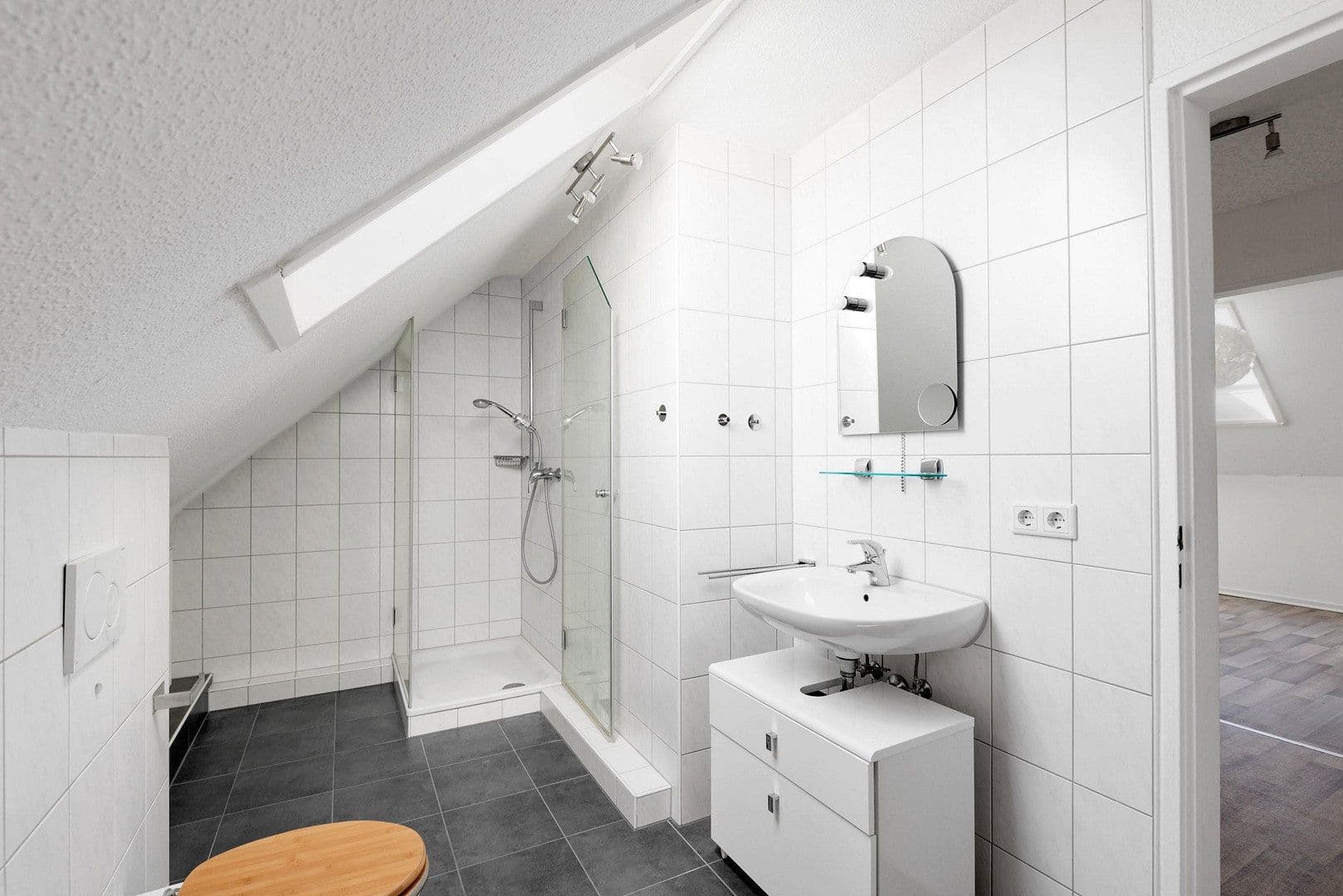 Pronájem bytu 2+1 52 m², Idstein, Hessen Pronájem bytu 2+1 52 m², Idstein, Hessen
