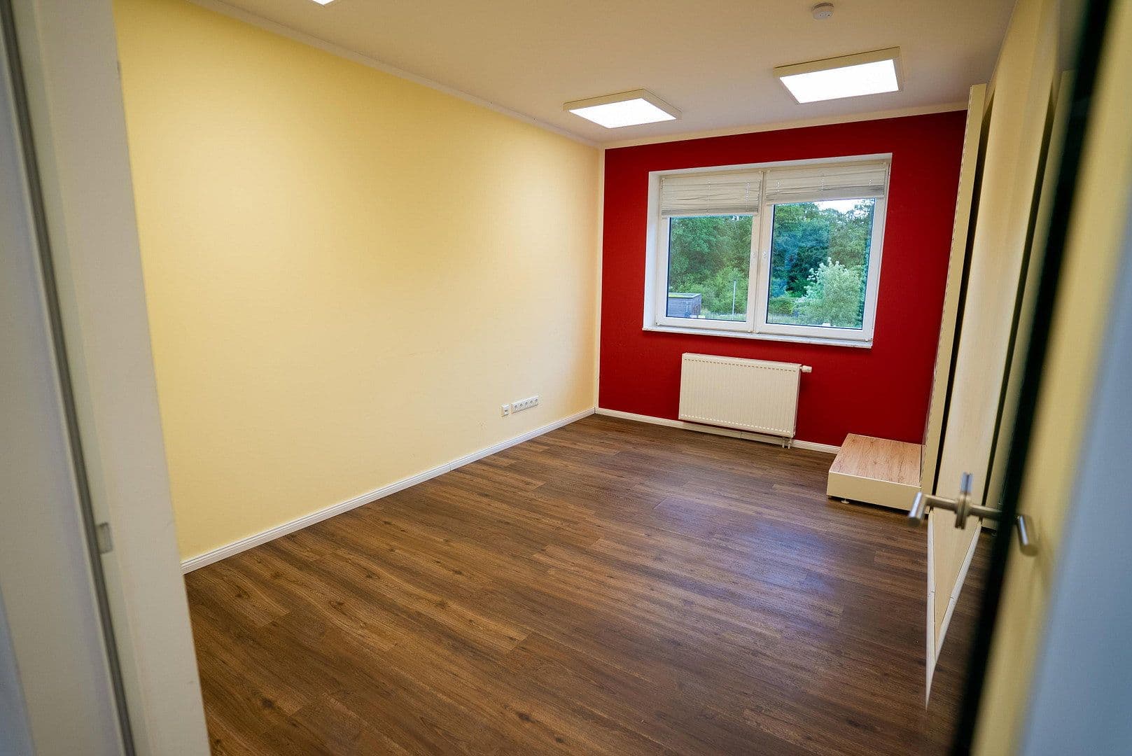 Pronájem kanceláře 302 m², Haverkamp 8+12, Selent, Šlesvicko-Holštýnsko Pronájem kanceláře 302 m², Haverkamp 8+12, Selent, Šlesvicko-Holštýnsko