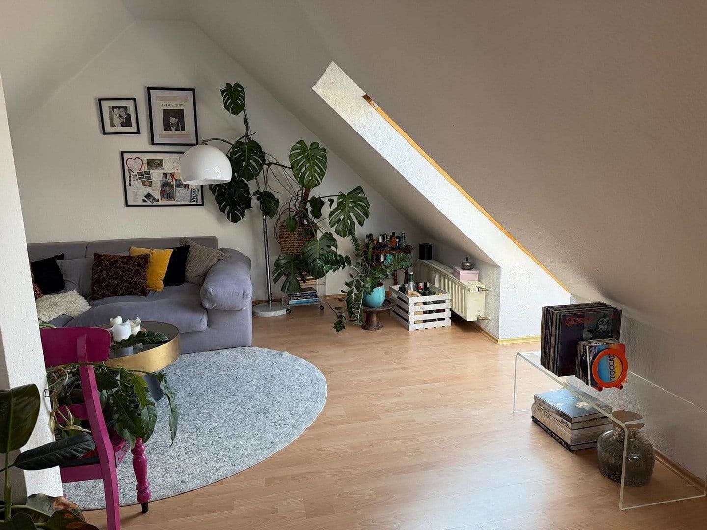 Pronájem bytu 2+1 95 m², Grünestraße 28, Wermelskirchen, Severní Porýní-Vestfálsko Pronájem bytu 2+1 95 m², Grünestraße 28, Wermelskirchen, Severní Porýní-Vestfálsko
