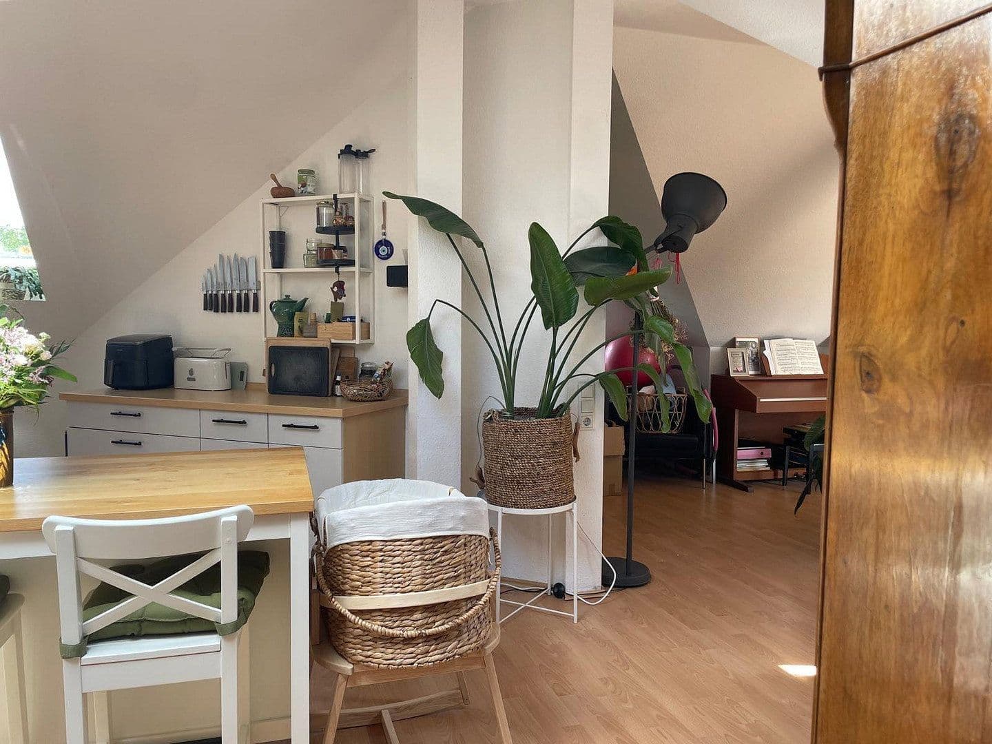 Pronájem bytu 2+1 95 m², Grünestraße 28, Wermelskirchen, Severní Porýní-Vestfálsko Pronájem bytu 2+1 95 m², Grünestraße 28, Wermelskirchen, Severní Porýní-Vestfálsko