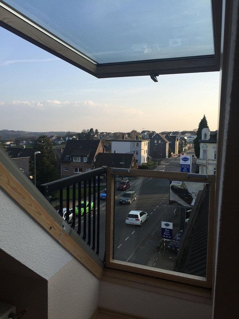 Pronájem bytu 2+1 95 m², Grünestraße 28, Wermelskirchen, Severní Porýní-Vestfálsko Pronájem bytu 2+1 95 m², Grünestraße 28, Wermelskirchen, Severní Porýní-Vestfálsko