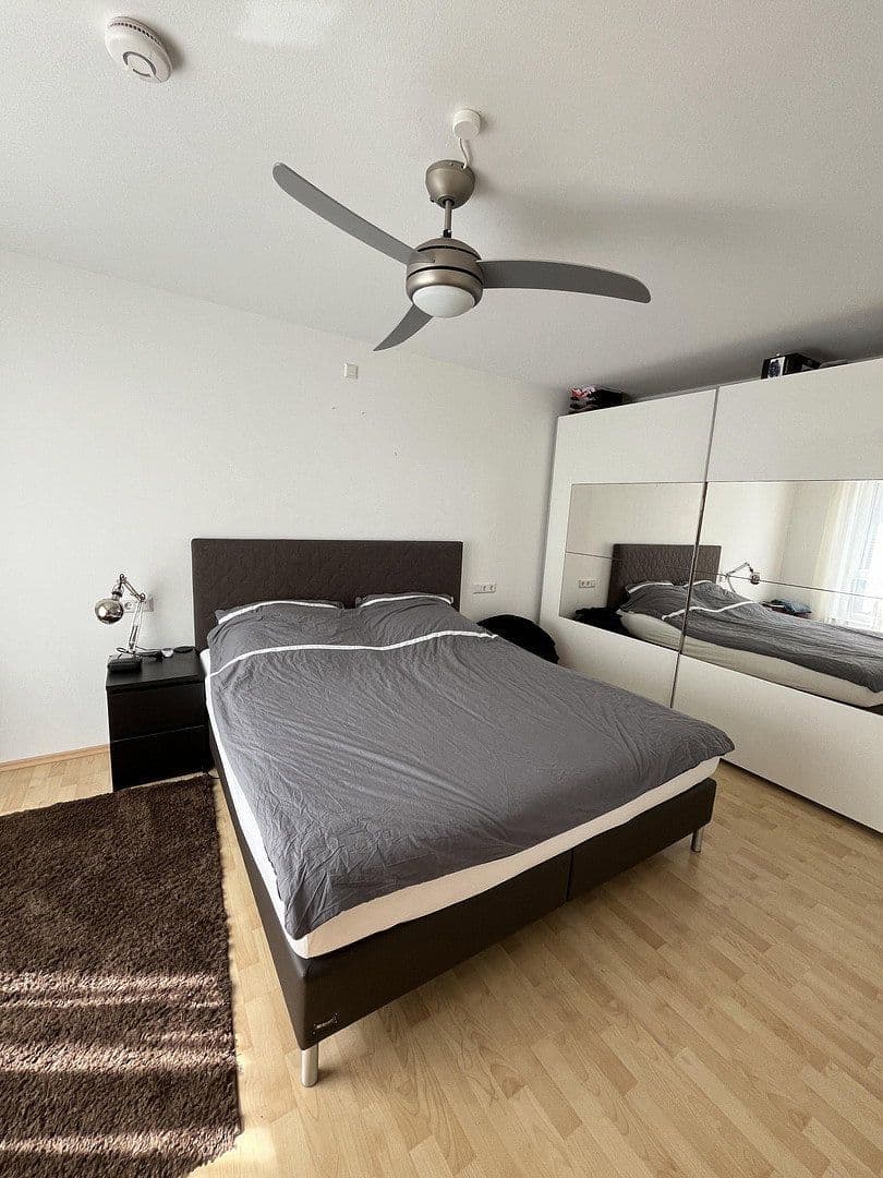Pronájem bytu 2+1 63 m², Kreuzkirchstraße 7, Nürtingen, Bádensko-Württembersko Pronájem bytu 2+1 63 m², Kreuzkirchstraße 7, Nürtingen, Bádensko-Württembersko