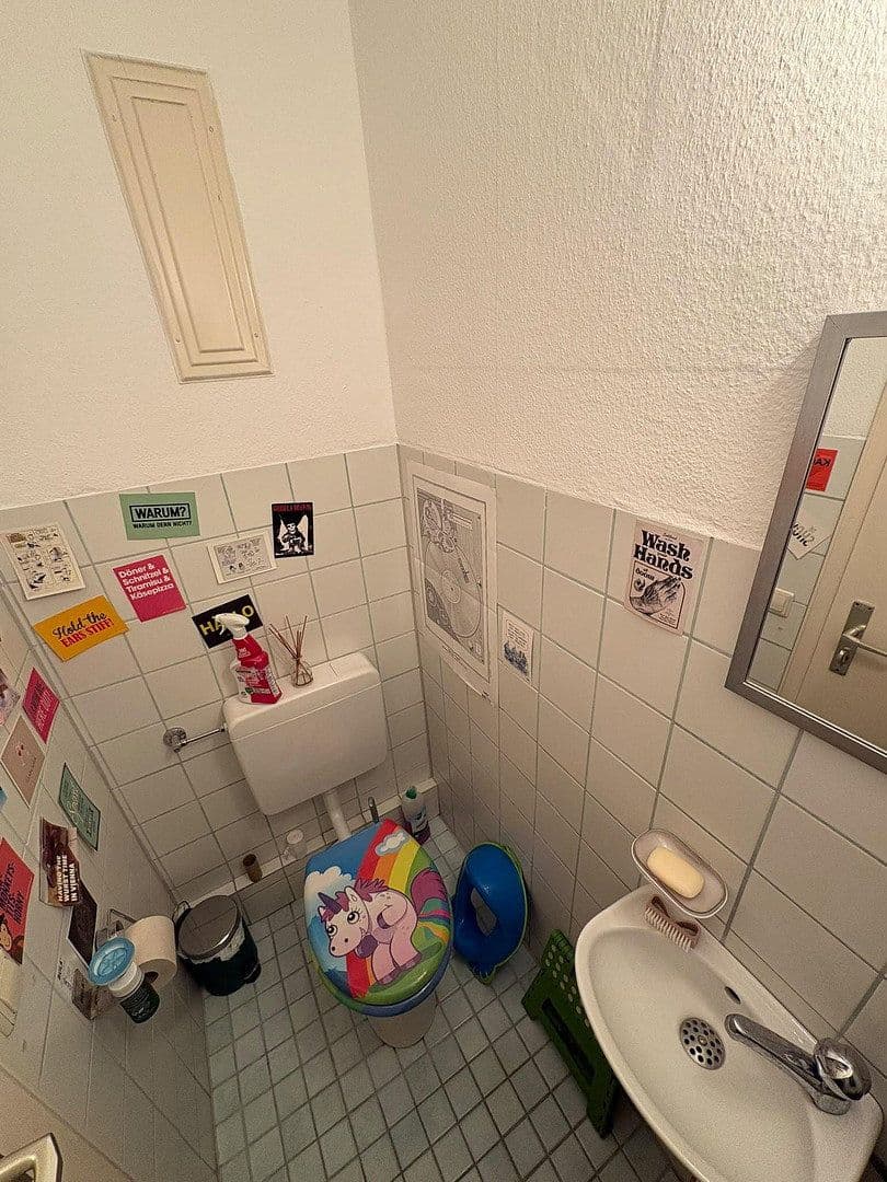 Pronájem bytu 3+1 120 m², Lampertstraße 4, Nürtingen, Bádensko-Württembersko Pronájem bytu 3+1 120 m², Lampertstraße 4, Nürtingen, Bádensko-Württembersko