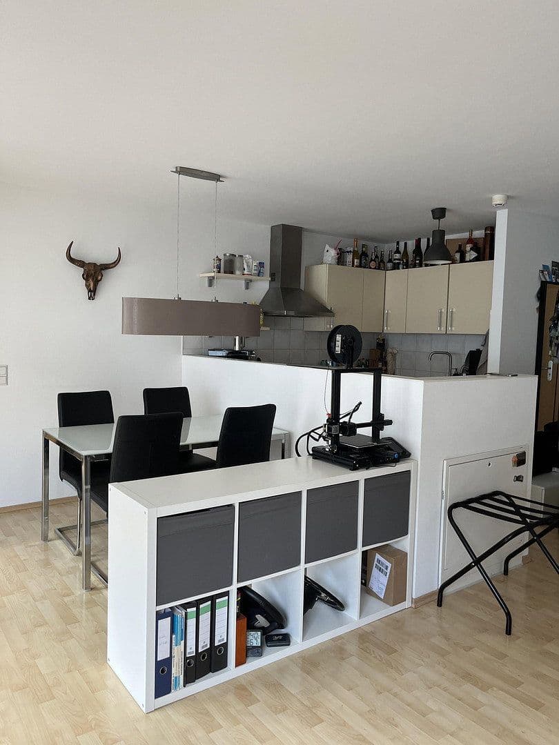 Pronájem bytu 2+1 63 m², Kreuzkirchstraße 7, Nürtingen, Bádensko-Württembersko Pronájem bytu 2+1 63 m², Kreuzkirchstraße 7, Nürtingen, Bádensko-Württembersko