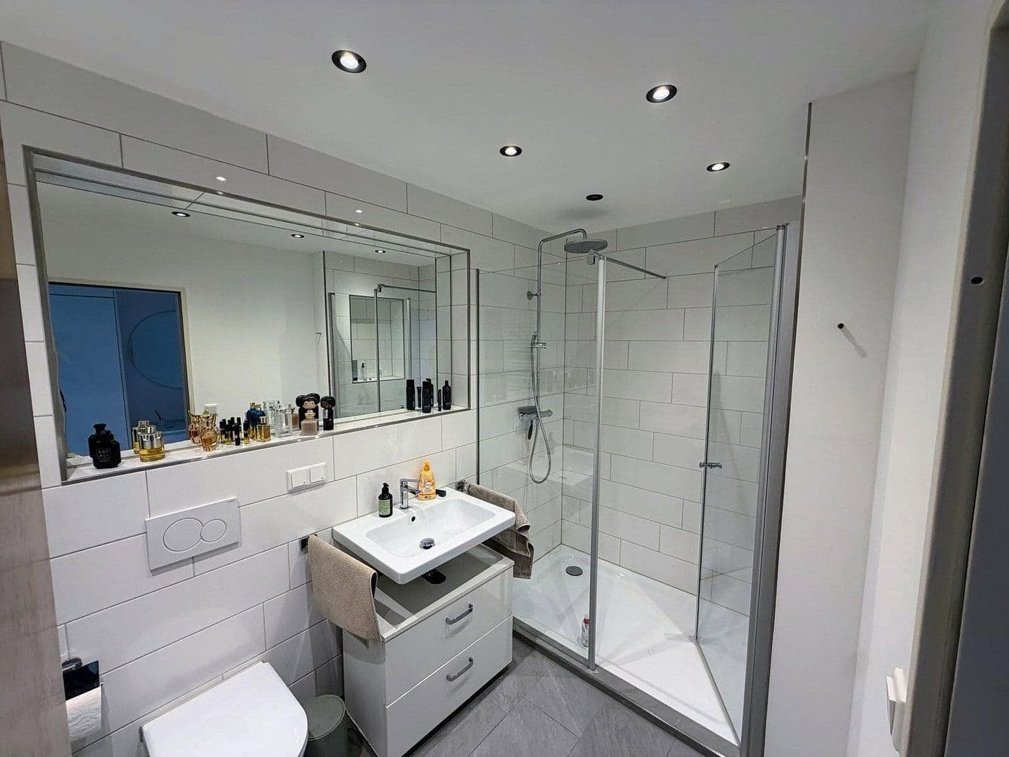 Pronájem bytu 3+1 74 m², Ratingen, Severní Porýní-Vestfálsko Pronájem bytu 3+1 74 m², Ratingen, Severní Porýní-Vestfálsko