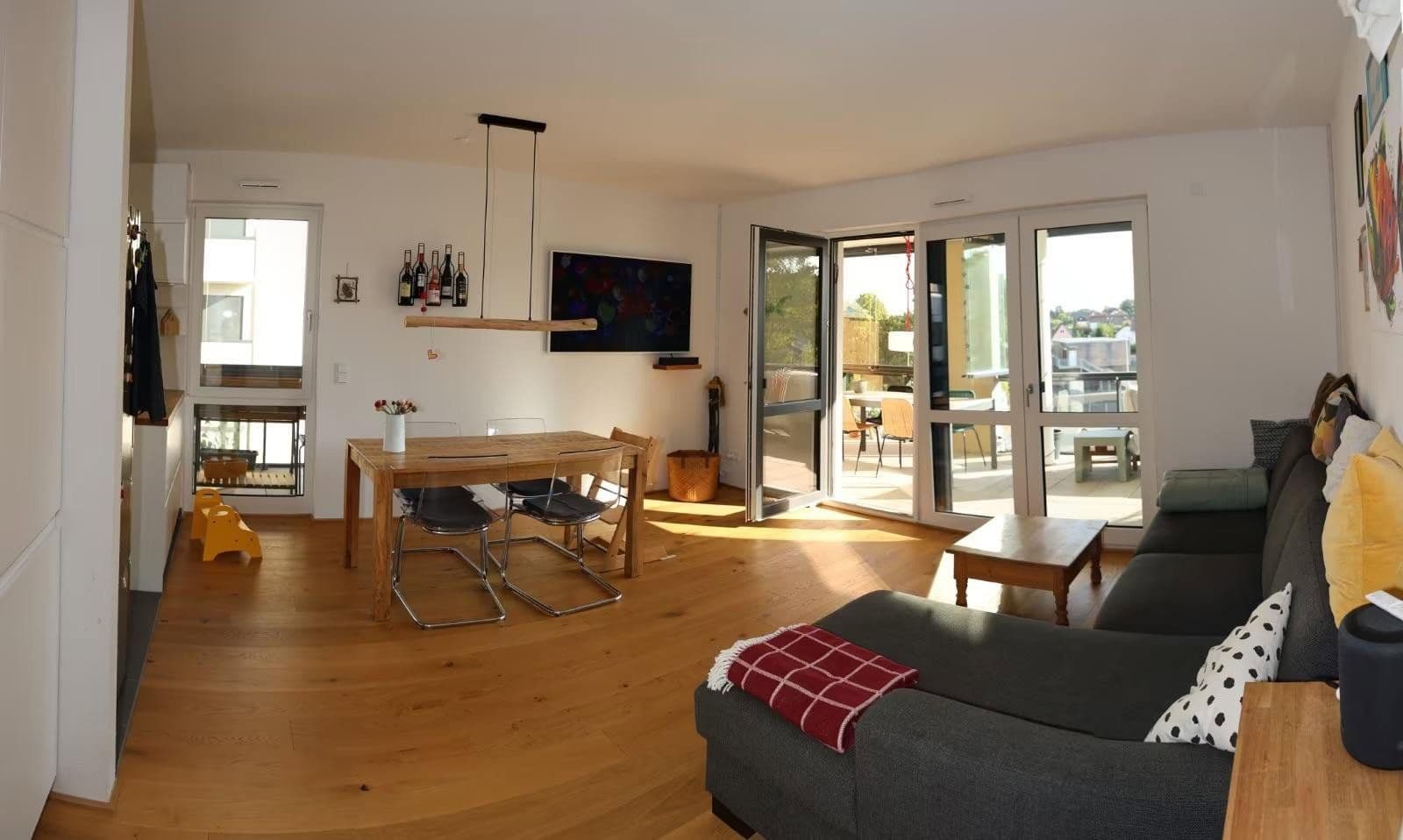 Prodej bytu 4+1 123 m², Mirabellenweg 2a, Friedrichsdorf, Hessen Prodej bytu 4+1 123 m², Mirabellenweg 2a, Friedrichsdorf, Hessen
