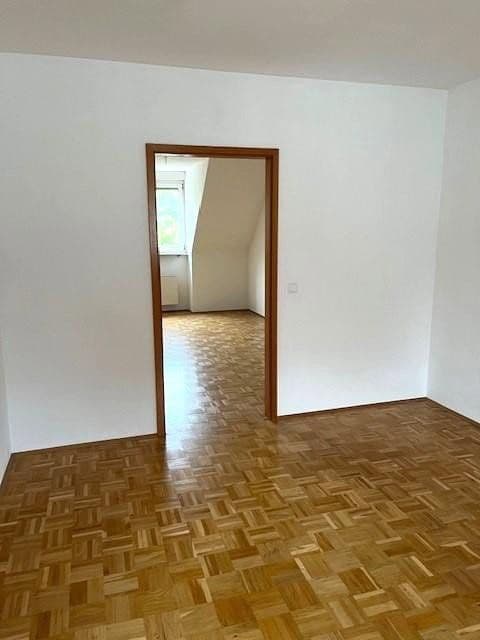 Pronájem bytu 2+kk 59 m², Richard-Hirschmann-Str. 7, Esslingen am Neckar, Bádensko-Württembersko Pronájem bytu 2+kk 59 m², Richard-Hirschmann-Str. 7, Esslingen am Neckar, Bádensko-Württembersko