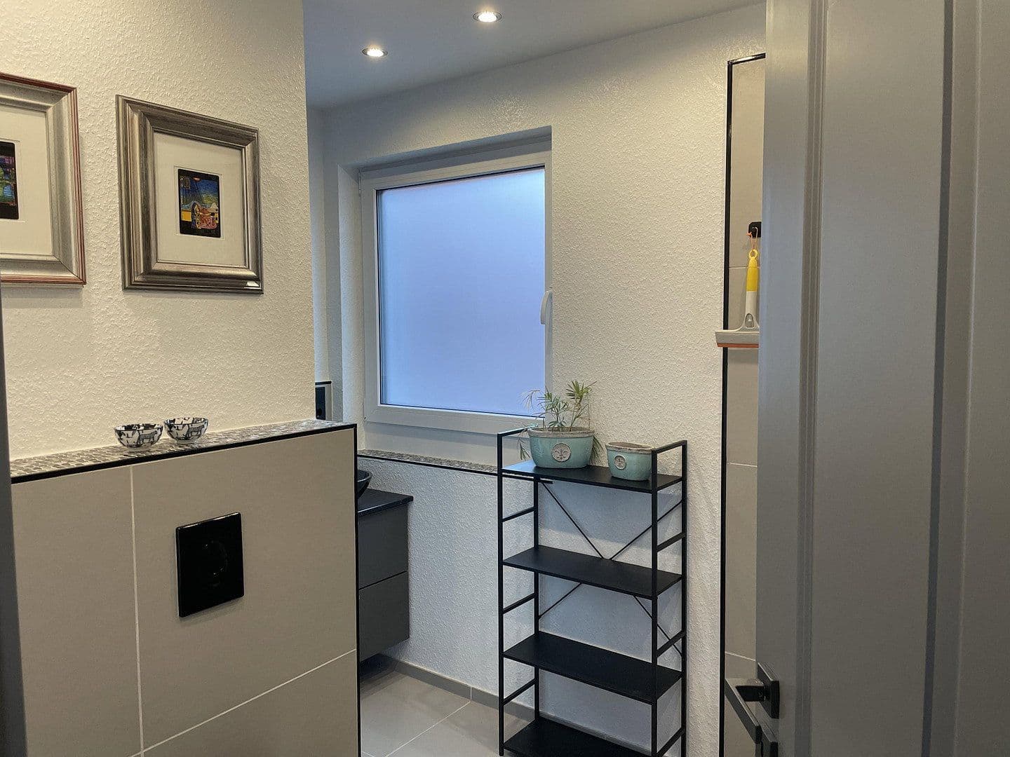 Pronájem bytu 4+1 120 m², Hauptstraße 50a, Hage, Dolní Sasko Pronájem bytu 4+1 120 m², Hauptstraße 50a, Hage, Dolní Sasko
