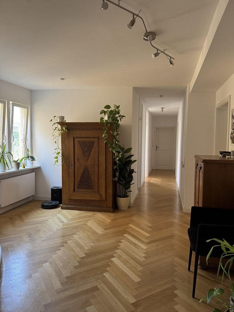 Prodej bytu 4+1 123 m², Mannheim, Bádensko-Württembersko Prodej bytu 4+1 123 m², Mannheim, Bádensko-Württembersko