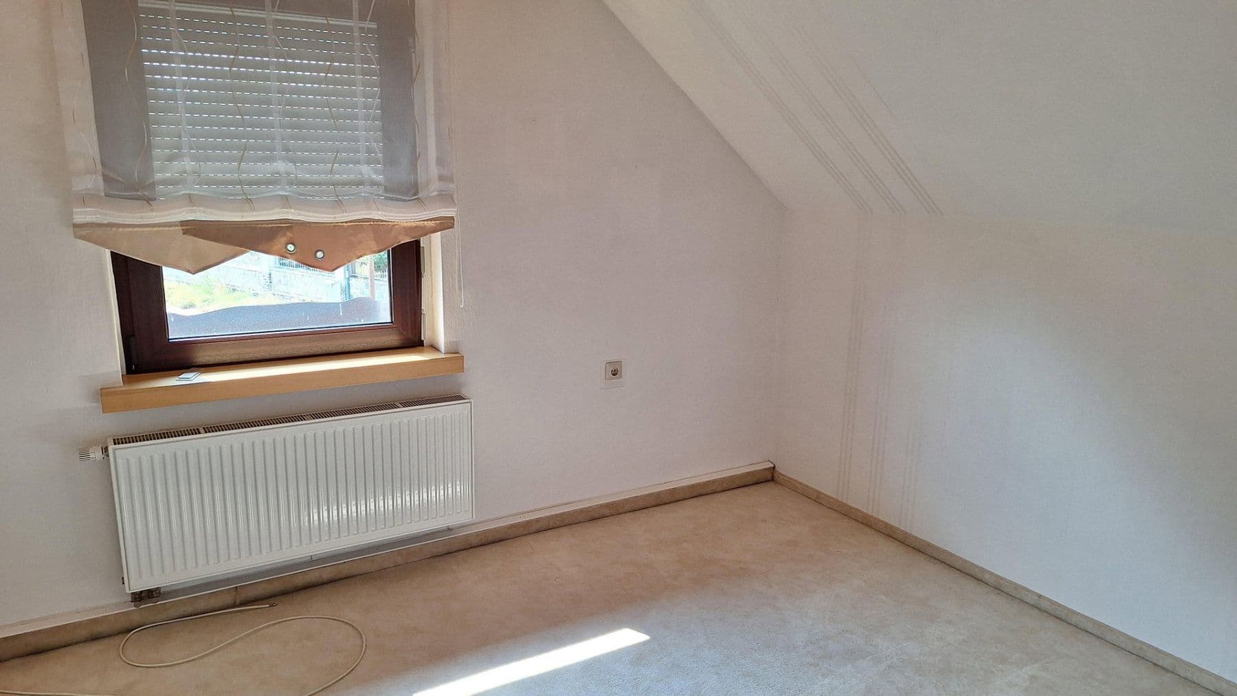 Prodej domu 140 m², pozemek 765 m², Am Hüpfsteig 9, Römhild, Durynsko Prodej domu 140 m², pozemek 765 m², Am Hüpfsteig 9, Römhild, Durynsko