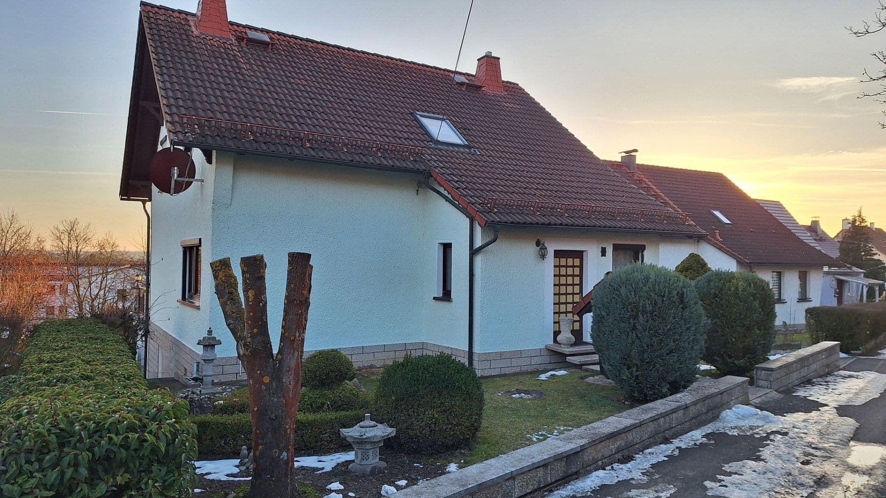 Prodej domu 140 m², pozemek 765 m², Am Hüpfsteig 9, Römhild, Durynsko Prodej domu 140 m², pozemek 765 m², Am Hüpfsteig 9, Römhild, Durynsko