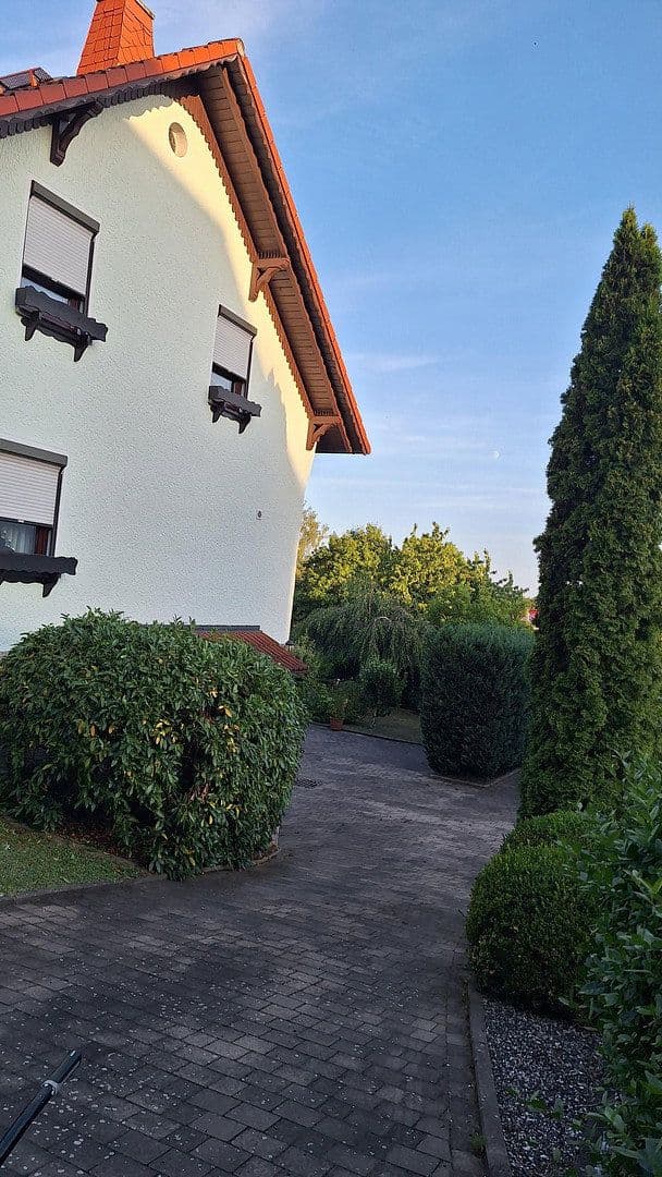 Prodej domu 140 m², pozemek 765 m², Am Hüpfsteig 9, Römhild, Durynsko Prodej domu 140 m², pozemek 765 m², Am Hüpfsteig 9, Römhild, Durynsko