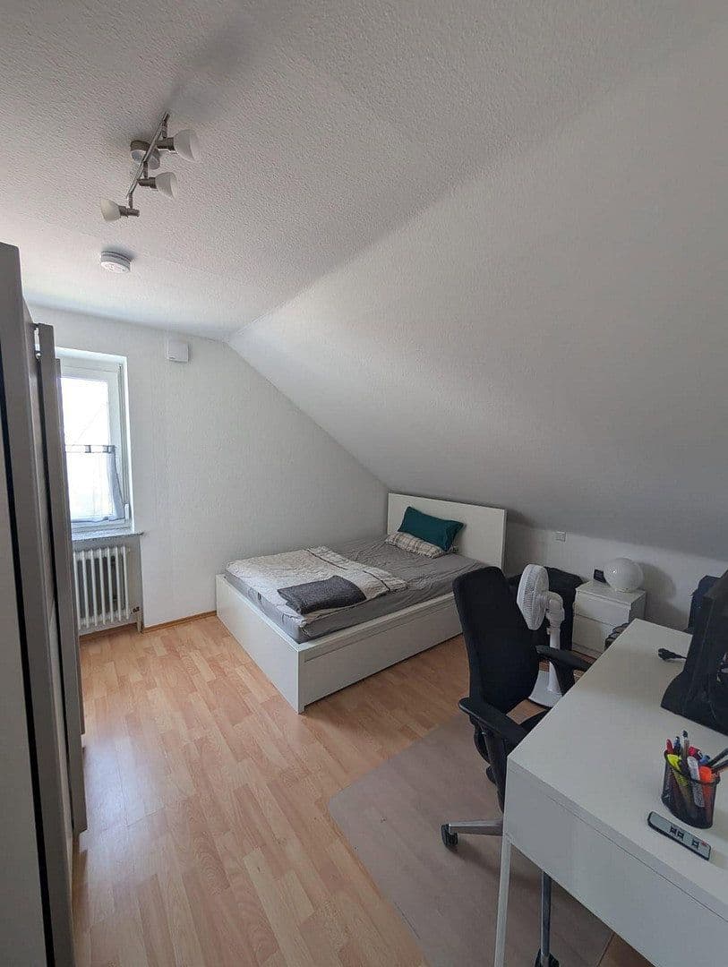Pronájem bytu 2+1 47 m², Hubertusstraße 2, Stein, Bavorsko Pronájem bytu 2+1 47 m², Hubertusstraße 2, Stein, Bavorsko