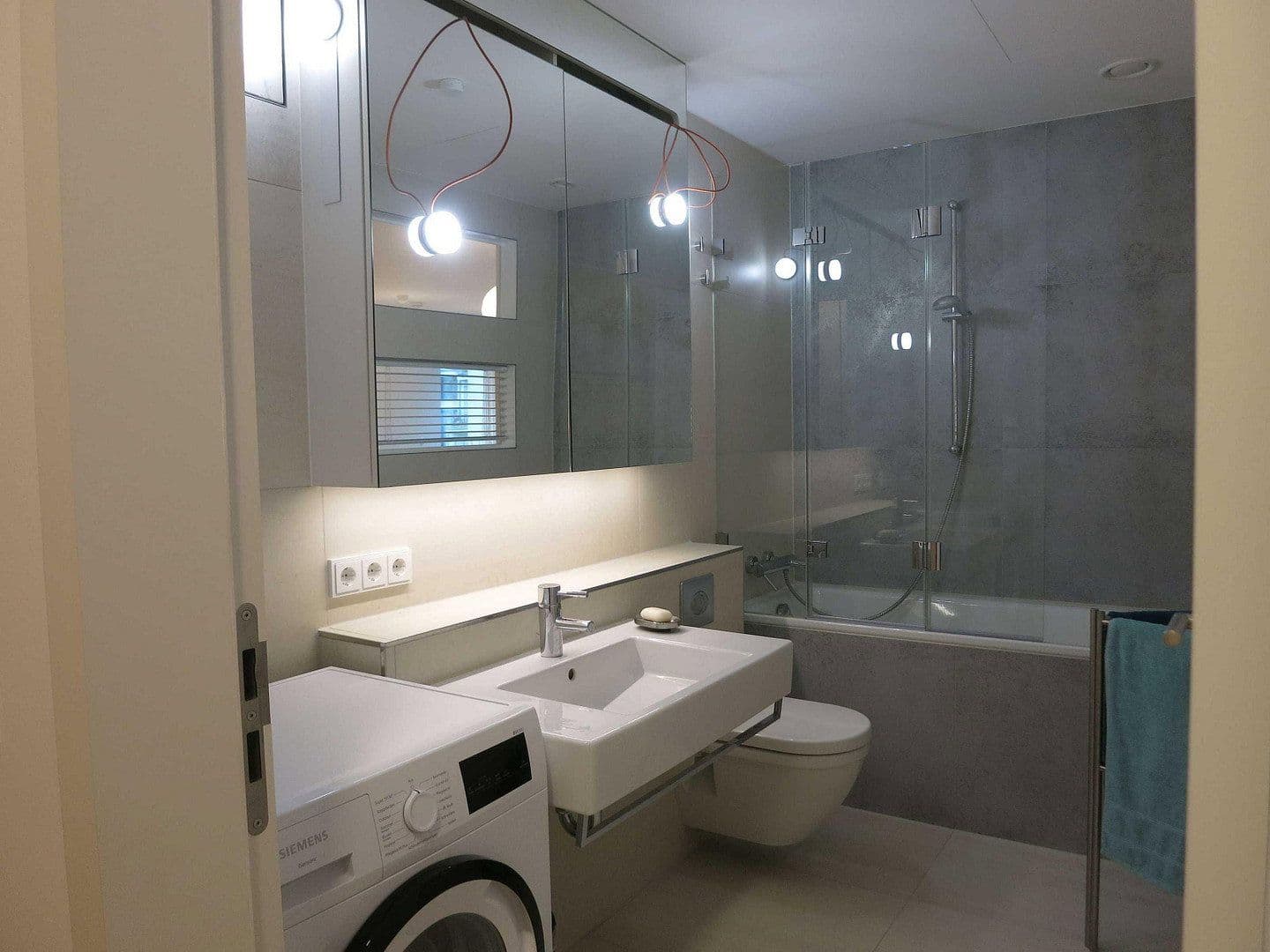 Pronájem bytu 2+1 81 m², Berlin, Berlín Pronájem bytu 2+1 81 m², Berlin, Berlín