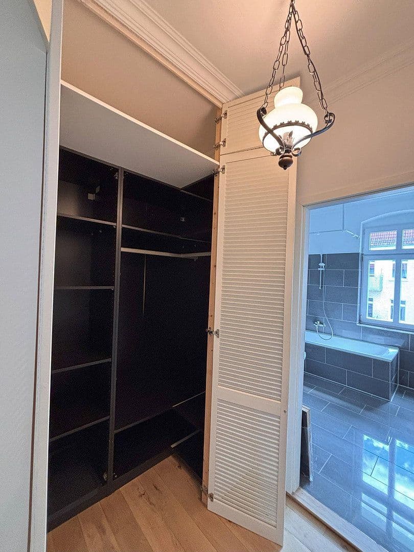 Prodej bytu 3+1 104 m², Berlin, Berlín Prodej bytu 3+1 104 m², Berlin, Berlín