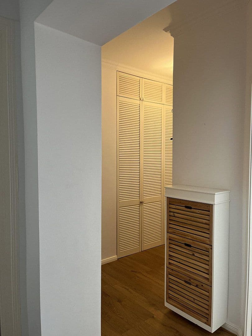 Prodej bytu 3+1 104 m², Berlin, Berlín Prodej bytu 3+1 104 m², Berlin, Berlín