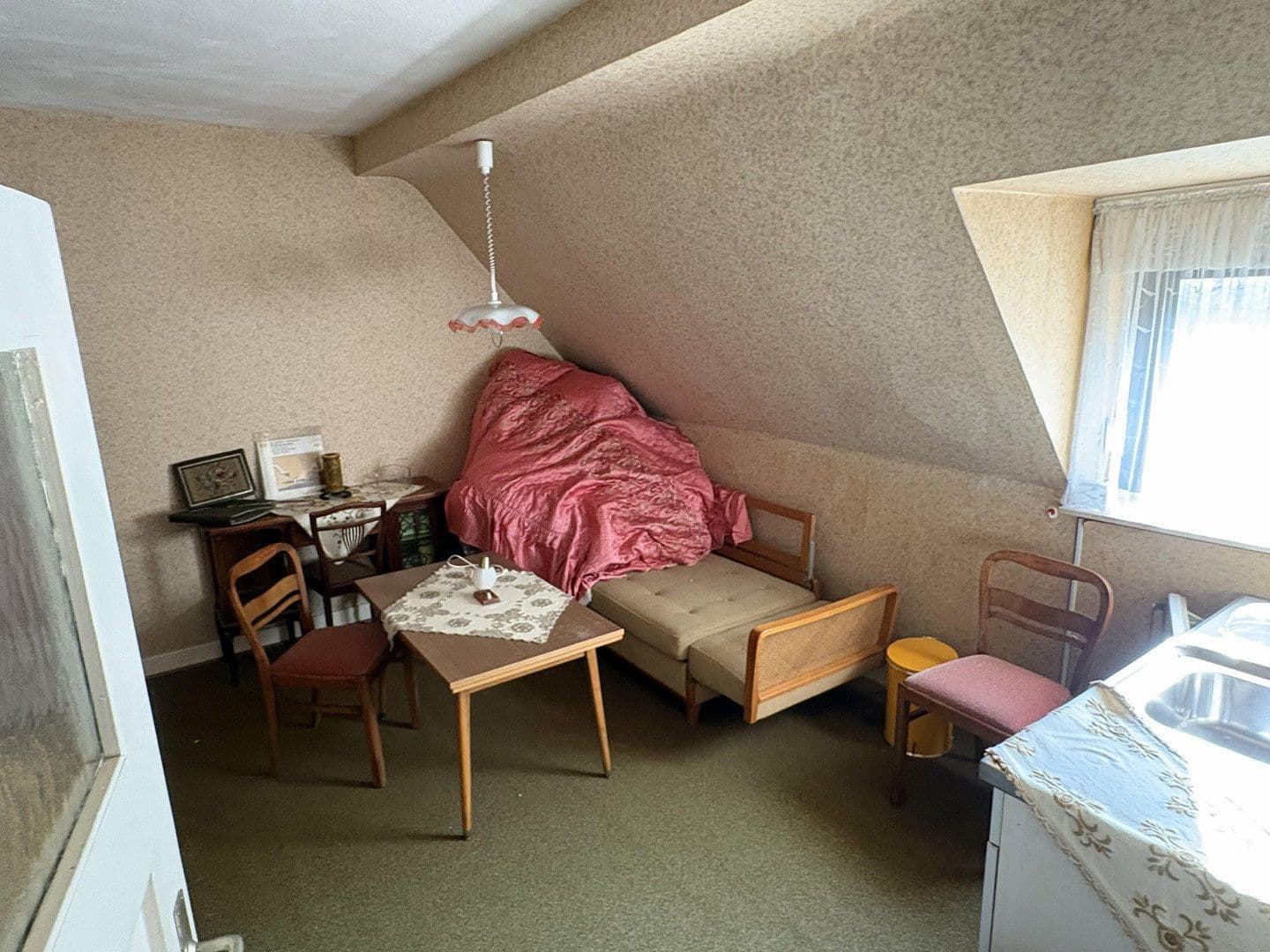 Prodej domu 131 m², pozemek 146 m², Mönchengladbach, Severní Porýní-Vestfálsko Prodej domu 131 m², pozemek 146 m², Mönchengladbach, Severní Porýní-Vestfálsko