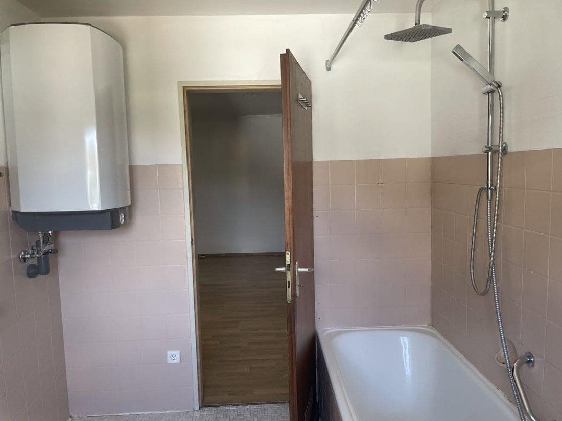 Pronájem bytu 3+1 78 m², Steinbügelstraße 23, Karlsruhe, Bádensko-Württembersko Pronájem bytu 3+1 78 m², Steinbügelstraße 23, Karlsruhe, Bádensko-Württembersko